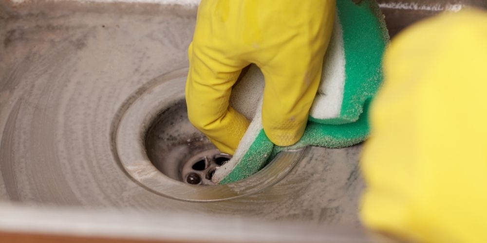 how to clean a stinky drain