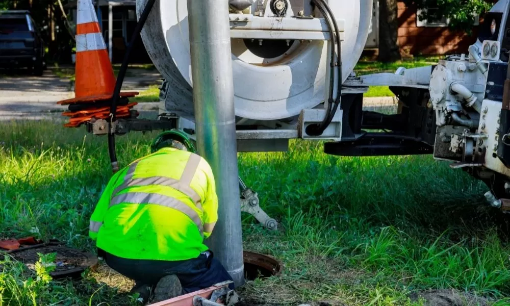 how to clear a main sewer line clog